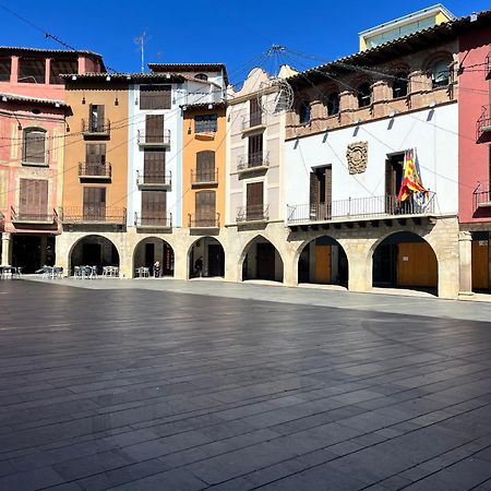 Apartamentos Angelus Plaza Mayor De Graus Dış mekan fotoğraf