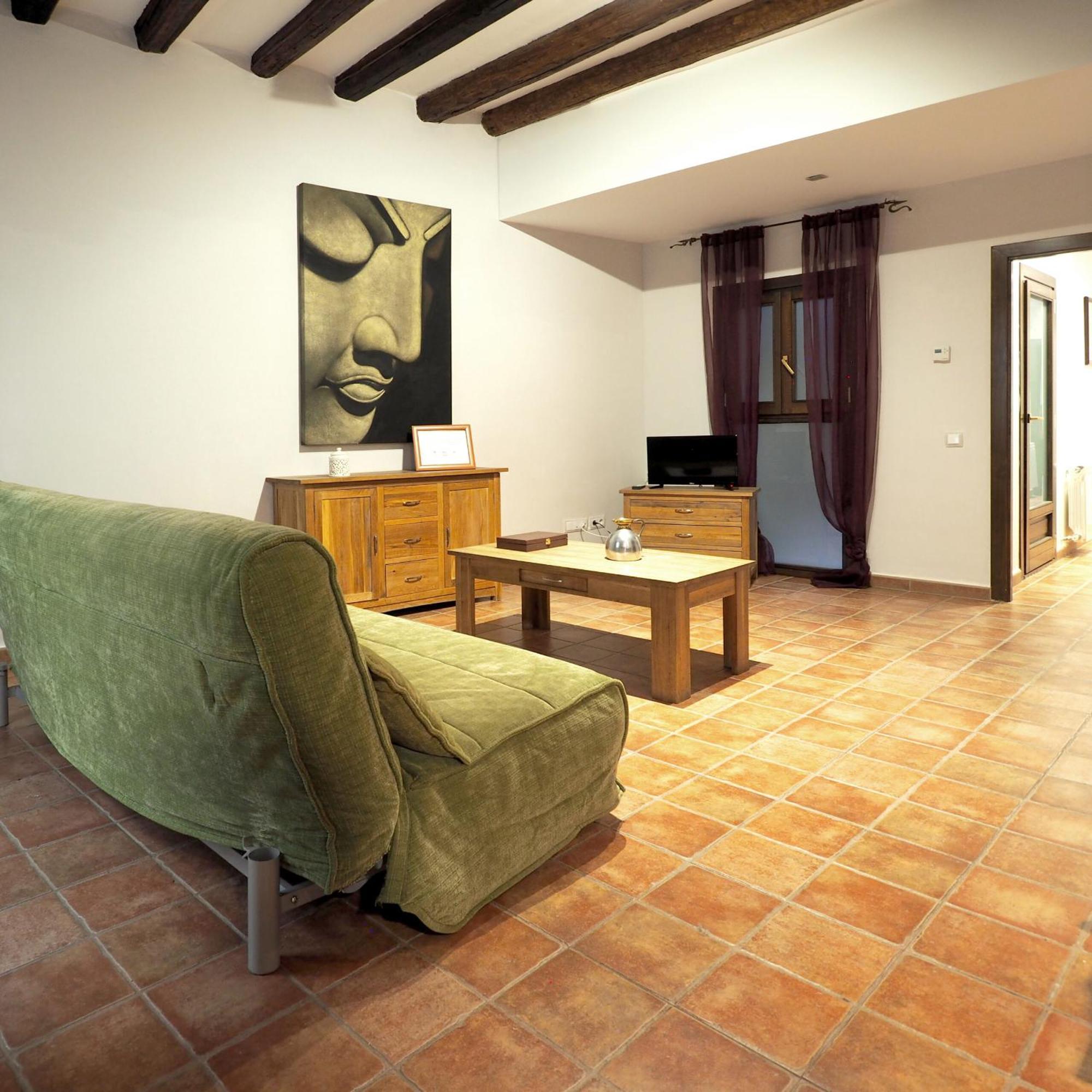 Apartamentos Angelus Plaza Mayor De Graus Dış mekan fotoğraf