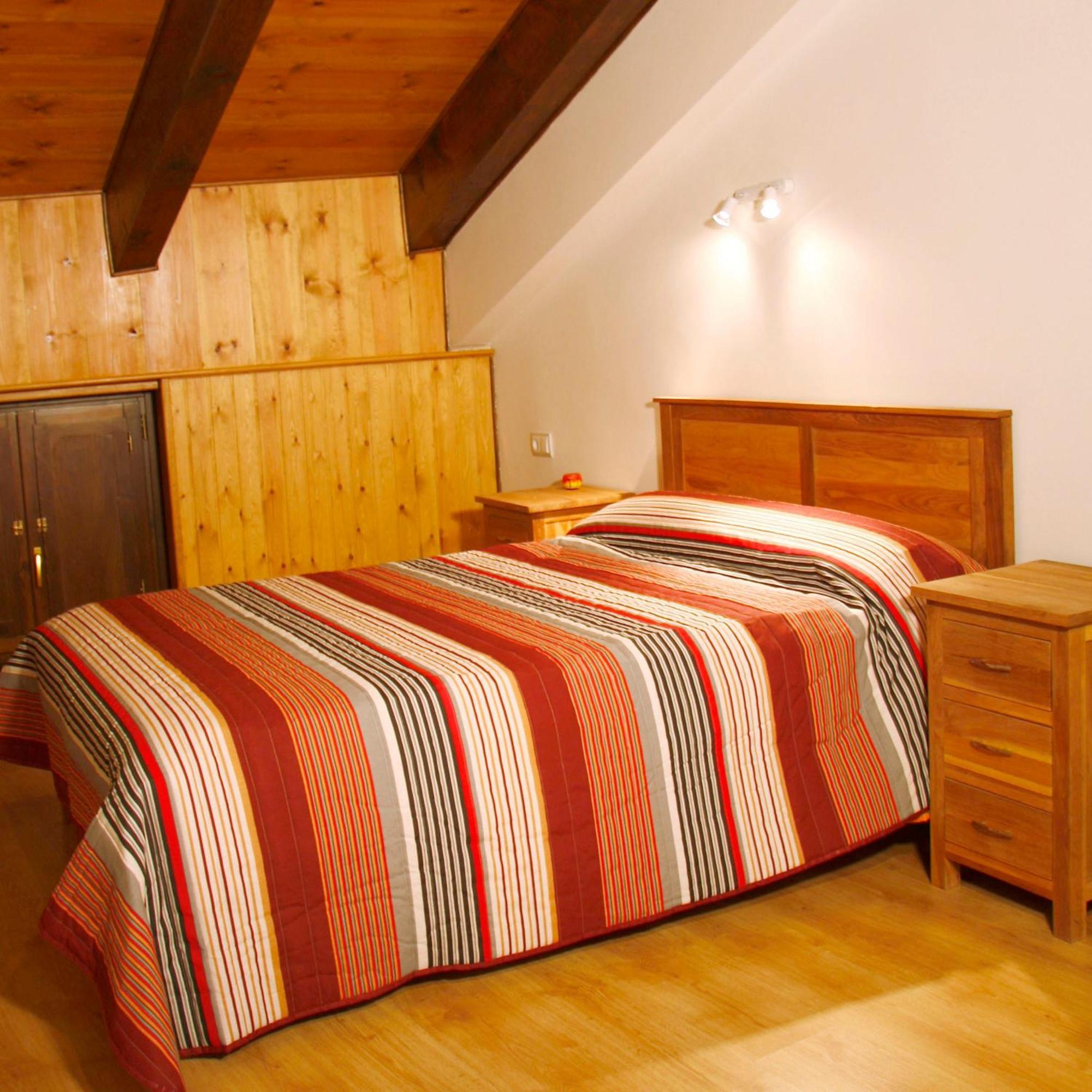 Apartamentos Angelus Plaza Mayor De Graus Dış mekan fotoğraf
